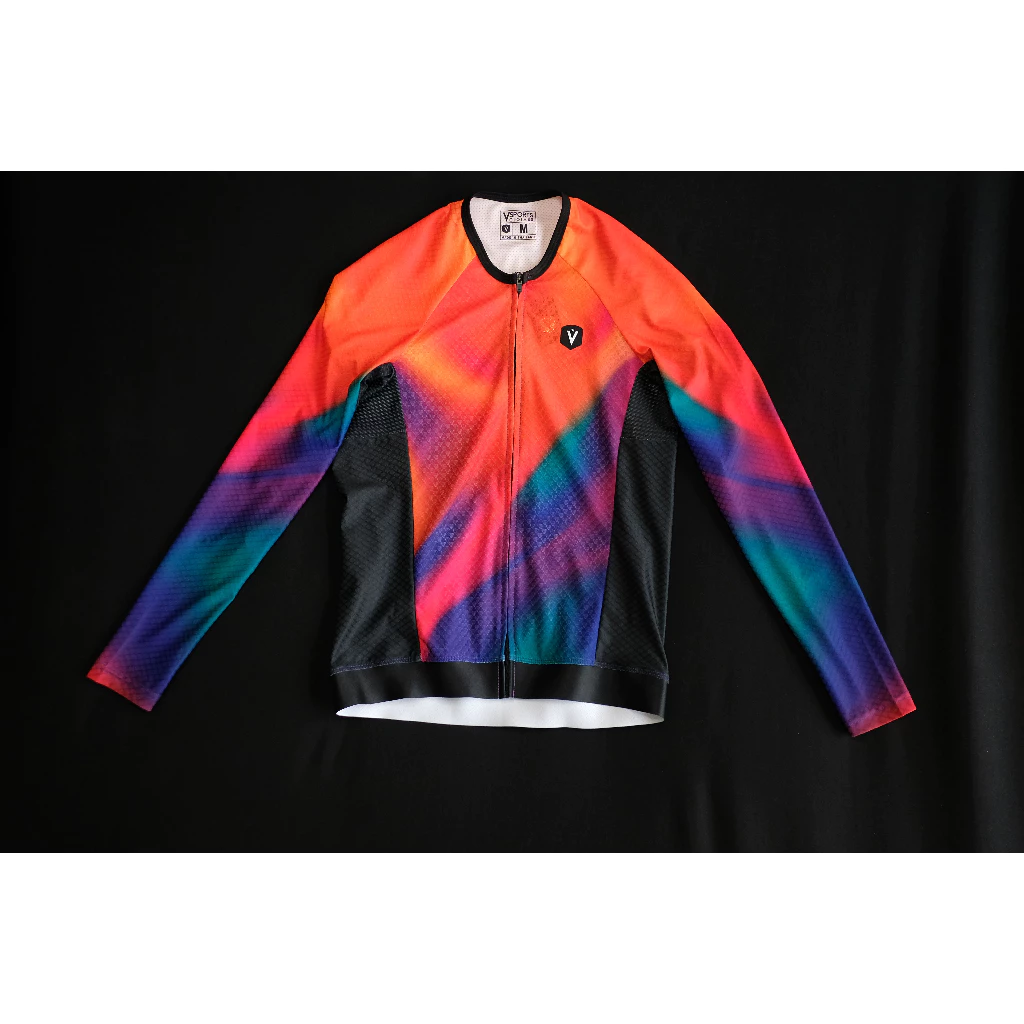 V sports clothes | The Sun Collection - Image 4